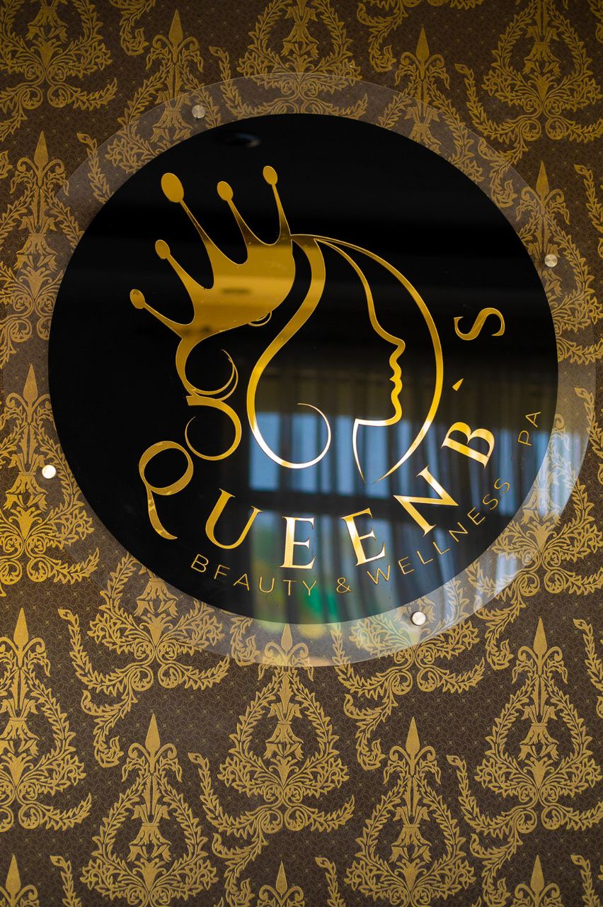 Massage service at Queen B Spa